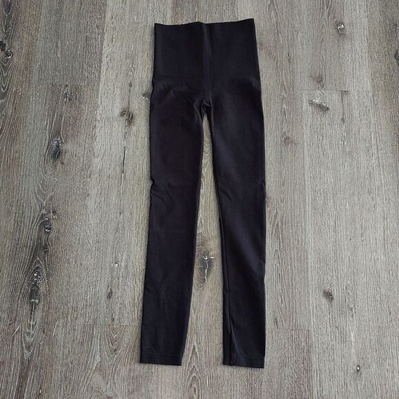 Spanx Takes Off Shaping Seamless Leggings Size Medium - Picture 3 of 4